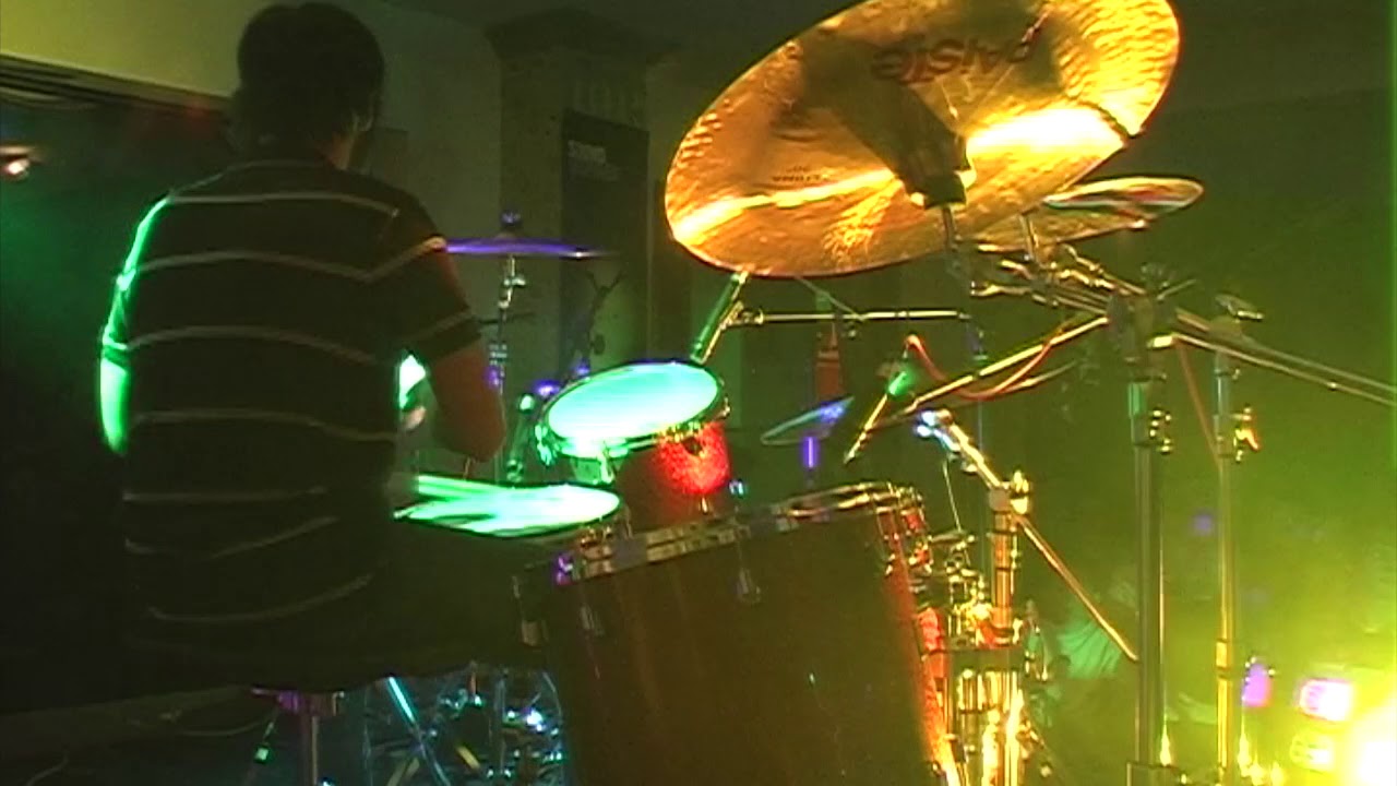 Fabien Dubos(Groupe Kyo) au Stage Tam-Tam 2007.