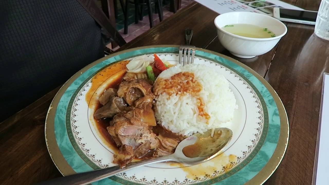 PATTAYA, BEST CHEAP FOOD RESTAURANT IN 2ND ROAD ! Vlog-083