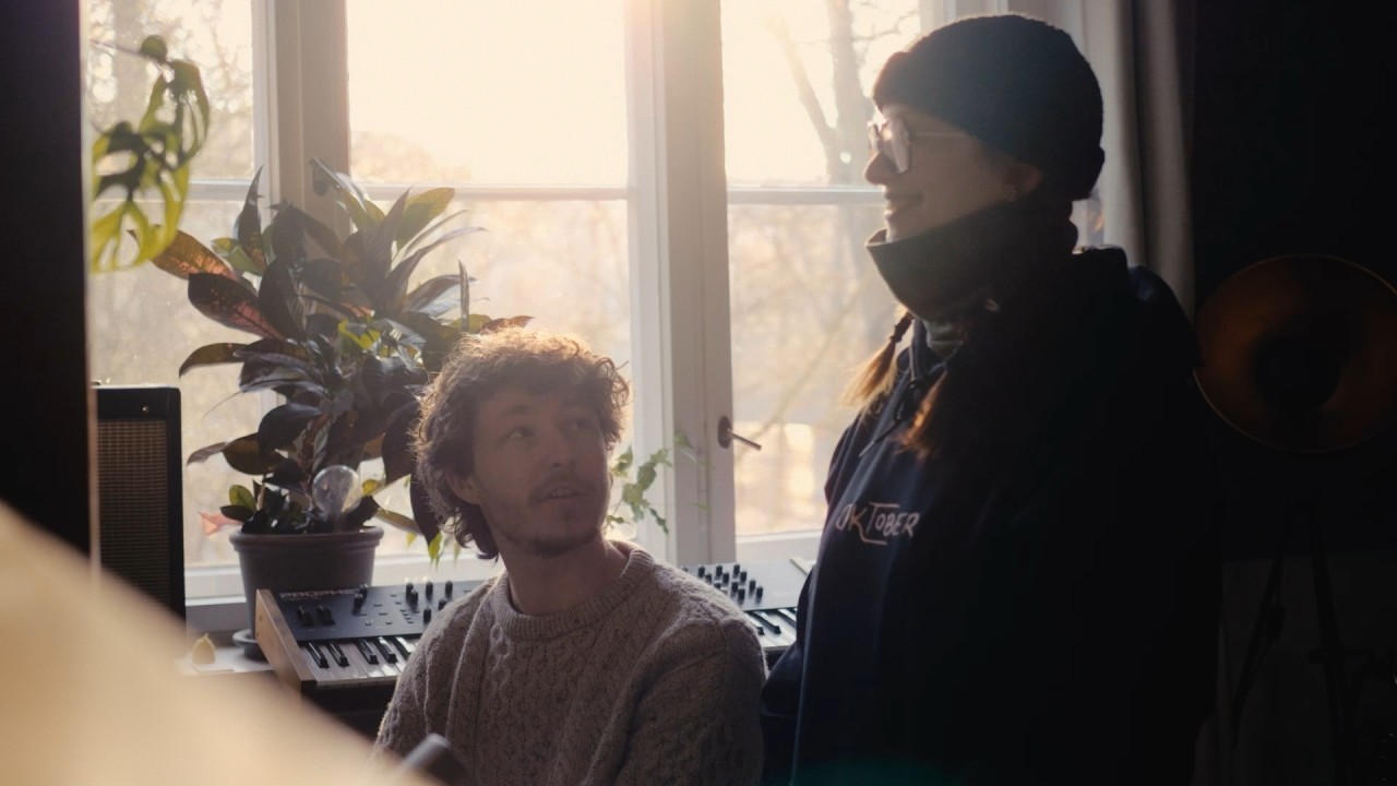 OKTOBER, Jakob Wundrack » Colors On The Run « [official music video]