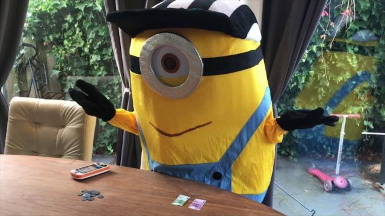 MINION and PIRATE FUNNY STEALING MONEY
