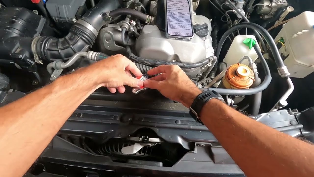 Changing Suzuki Jimny cooling liquid