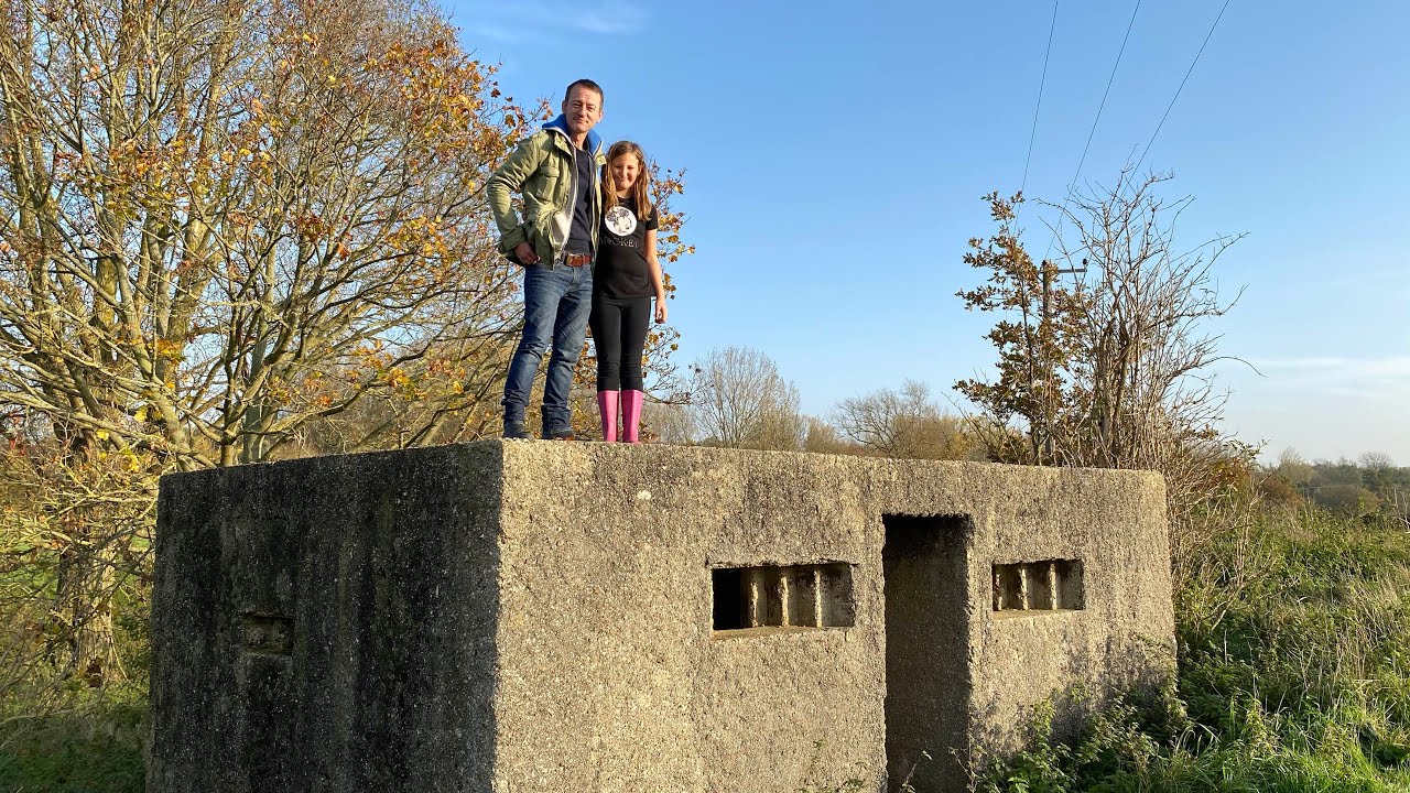 Little Waltham Walk & The Village Доты времен Второй мировой войны