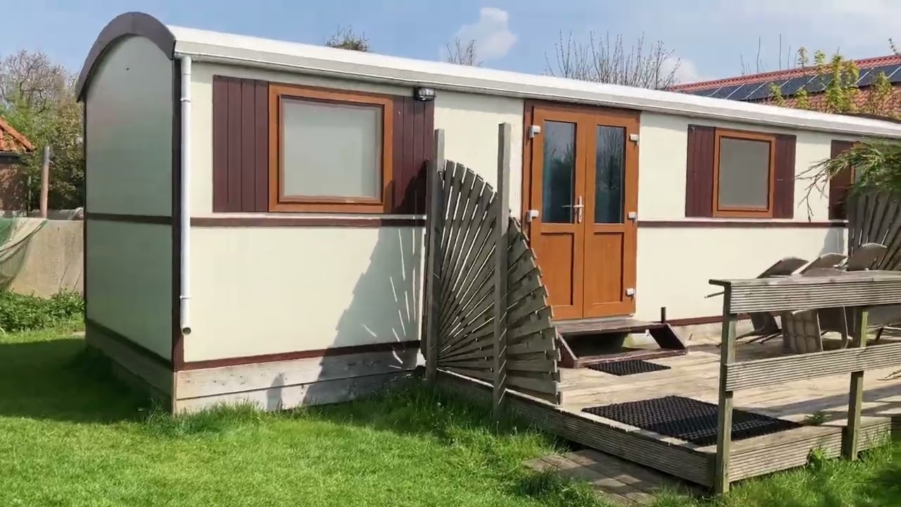 The Dutchman on tour on Ameland, Ballumcamping tussen wad en strand