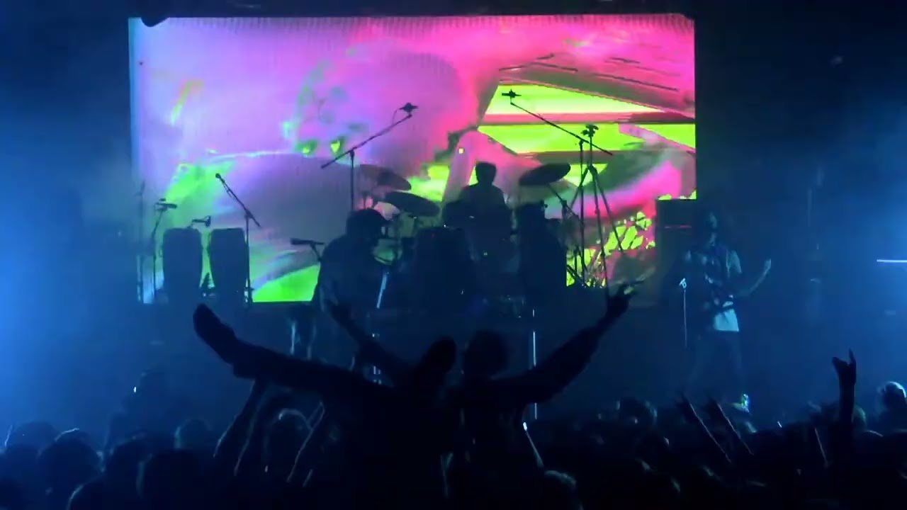 Magenta Mountain Live In London '25 | King Gizzard & The Lizard Wizard