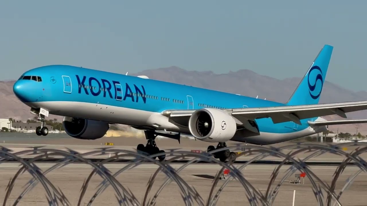Korean Air 5 arriving from Seoul (ICN) | Boeing 777-3B5(ER) | HL8007