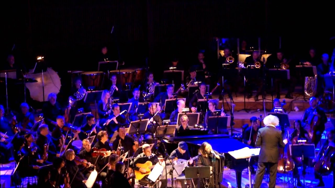 Χαρούλα Αλεξίου - Όλα σε θυμίζουν [Mann Auditorium 26-11-13]