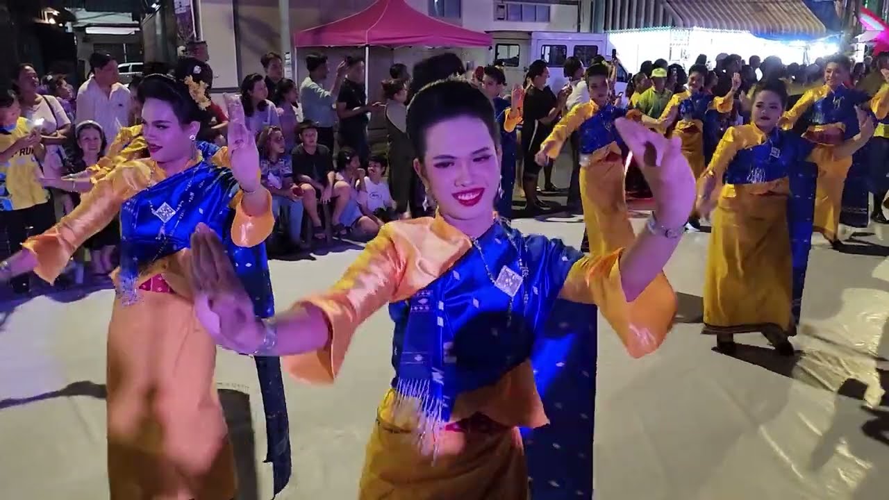 ต้นเทียนอุบลราชธานี งานชักพระสุราษฎร์ธานี 2567 Ubon 17-10-2567 #ubon #อุบลราชธานี