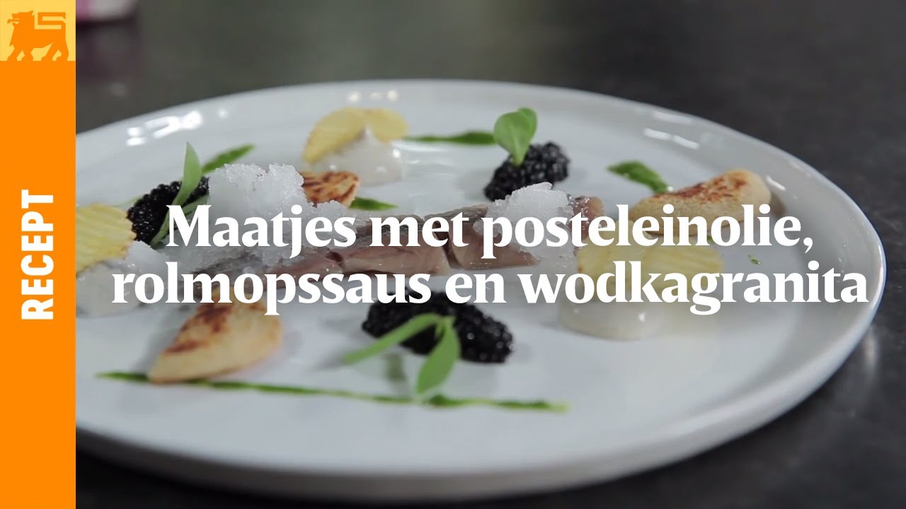 Maatjes met posteleinolie, rolmopssaus en wodkagranita