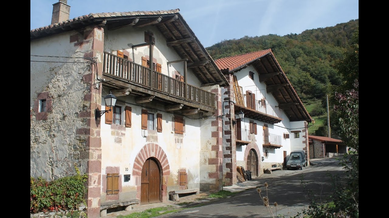 VALLE de ANUE, Navarra.