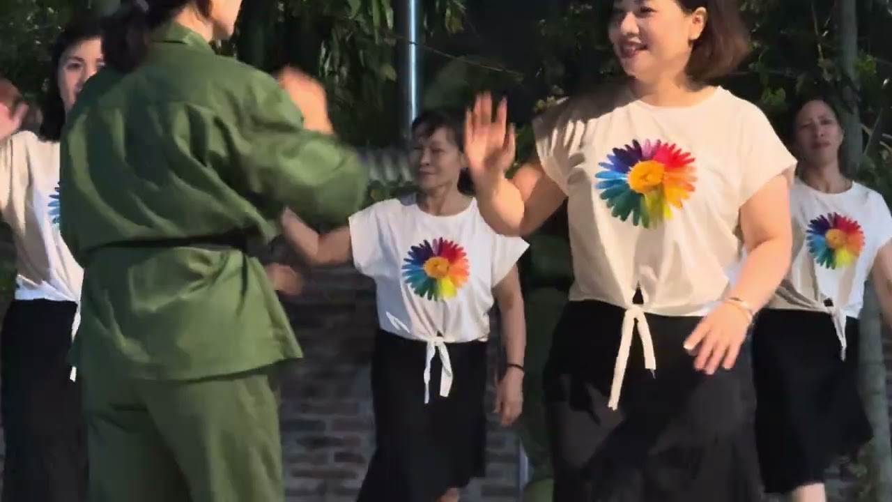 Nhảy Dân Vũ : Ngựa Hoang ( Tạ Ngoại 2)