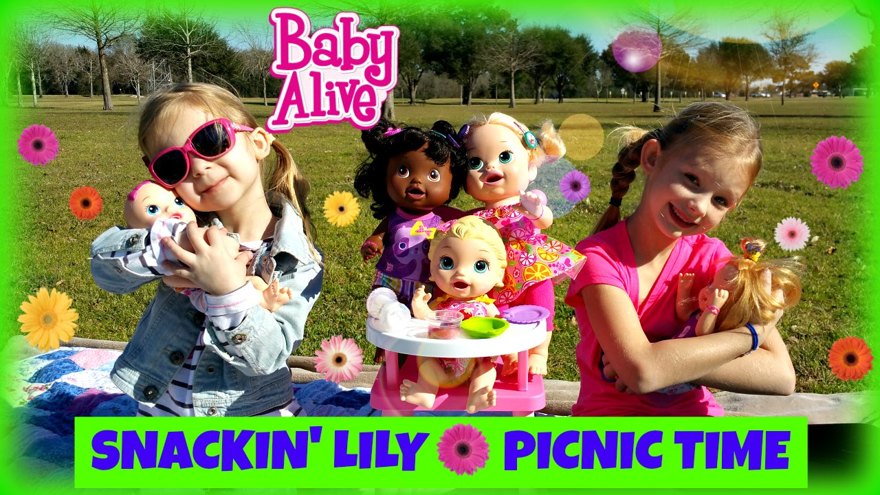 BABY ALIVE Snackin' Lily Baby Doll Eats Play-Doh Baby Alive Doll Picnic Brushy Brushy Baby Doll