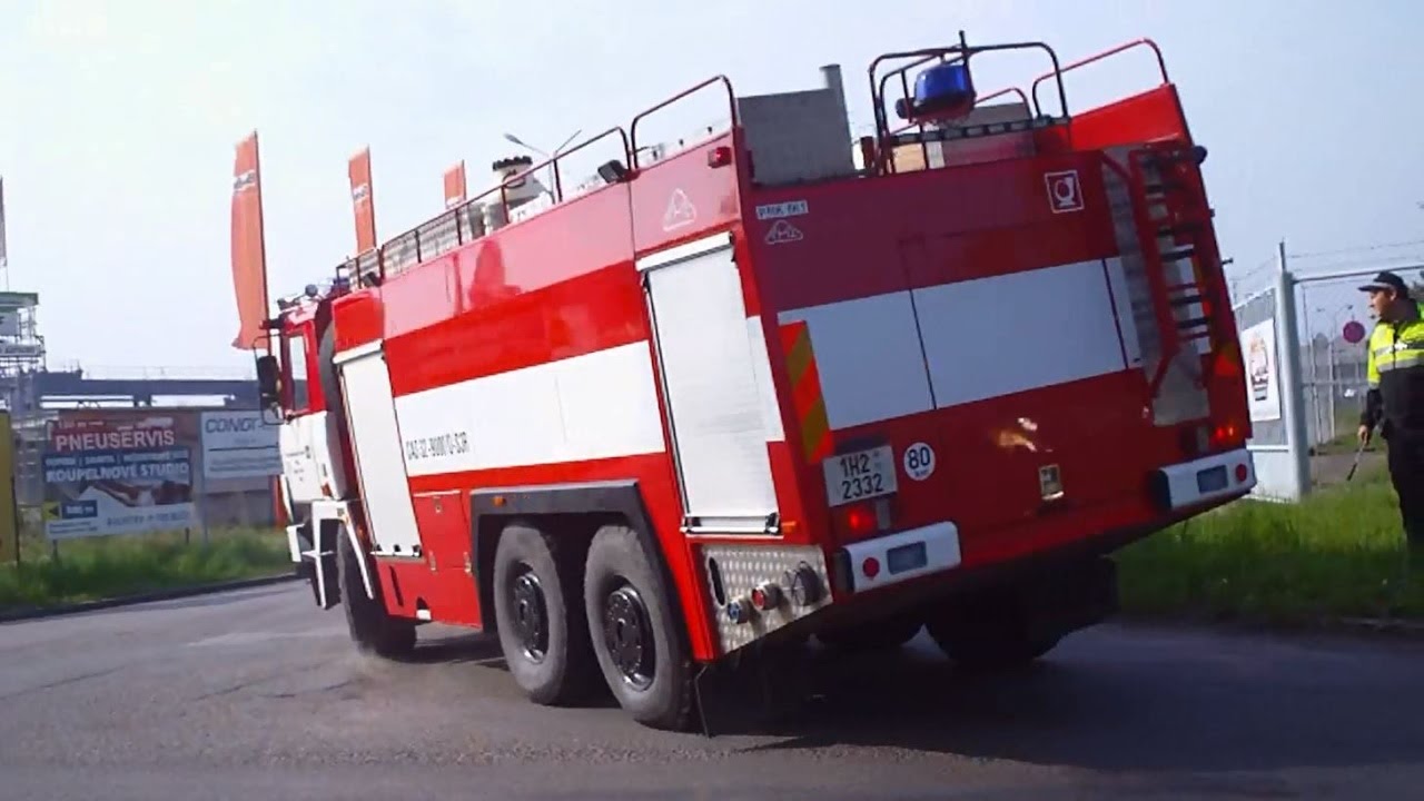 Příjezd HZS HK a JSDH HK k taktickému cvičení