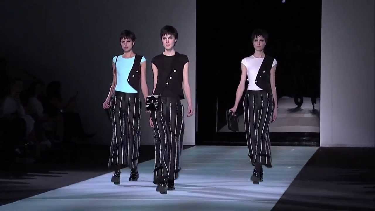 Emporio Armani - 2014 Fall/Winter Womenswear Fashion Show