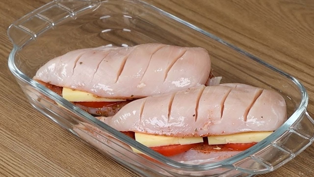 Esta pechuga de pollo rellena sorprenderá a toda tu familia. Es fácil de hacer y deliciosa.