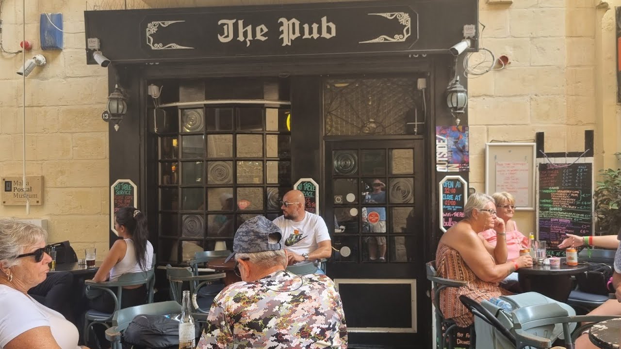 MALTA - TRAGIC End Here For Oliver Reed The Pub...