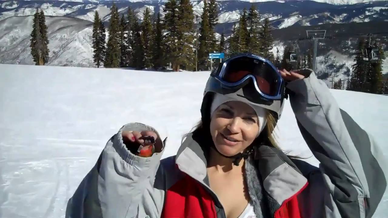 Christina with Ksino, Skullyboom & Kabang on the slopes in Aspen