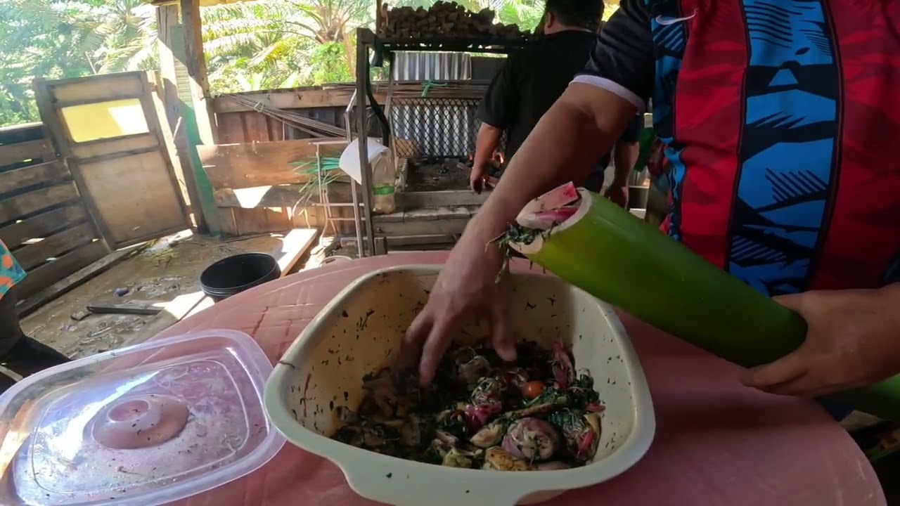 Balik ladang dan masak lauk kegemaran nenek annas.