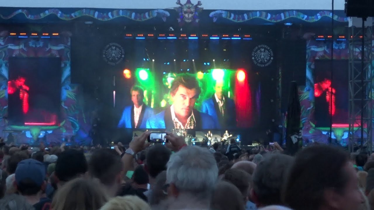 Die Toten Hosen - Disco [HD] (2018 live @ Cannstatter Wasen | Stuttgart)
