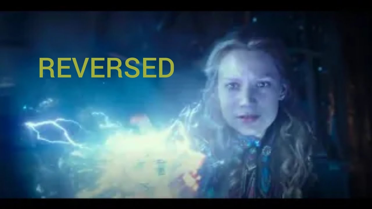ALICE THROUGH THE LOOKING GLASS (2016):ALICE STEALS THE CHRONOSPHERE (REVERSED)