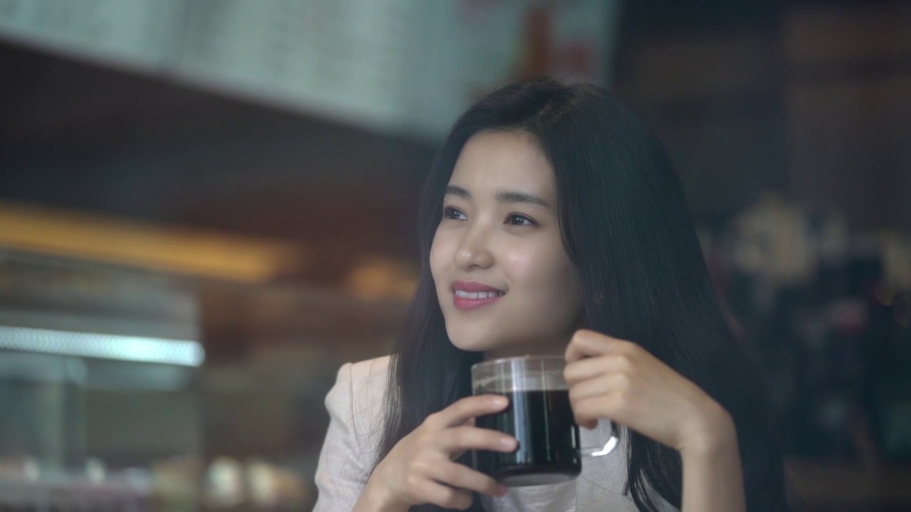 2018 투썸플레이스 'Moments In Europe' (김태리 인터뷰편)