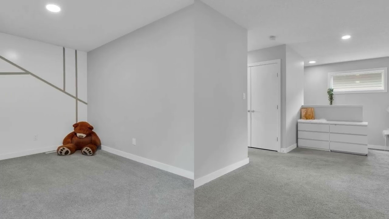 252 39 AV NW Edmonton, AB T6T 1J2
