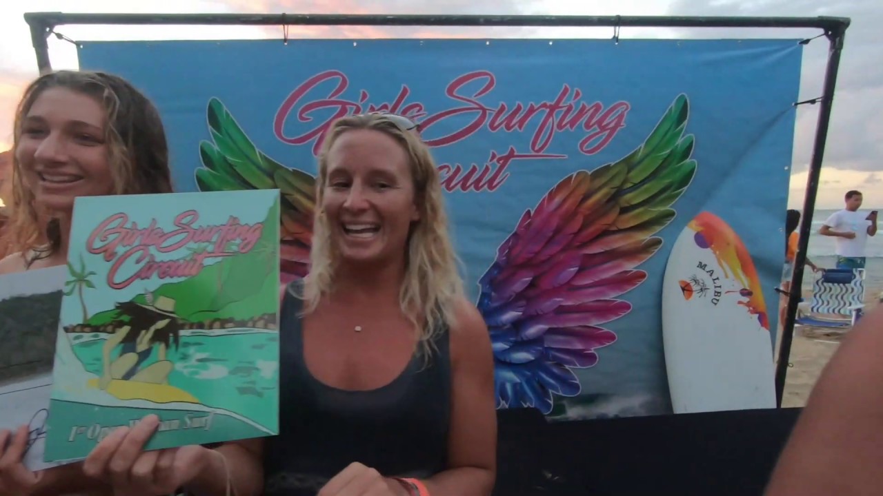 GIRLS SURFING CIRCUIT DOMES 2019