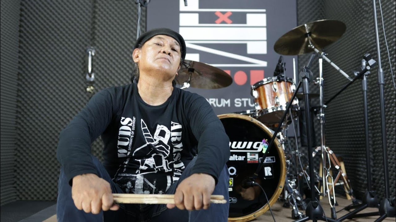 Bayan-Bayanan by the WUDS - Aji Drum Performance