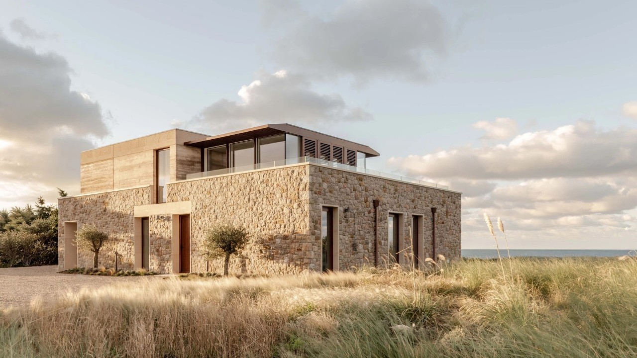 2260 Sq Ft Wishing Well Bungalow House Design Enhance Sandy Beach Raw Beauty #home #architecture