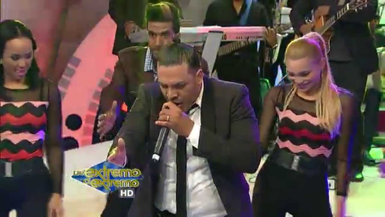 Franklin The Boss pone a bailar a las bailarinas extremas con su tema la mantequilla 2/2