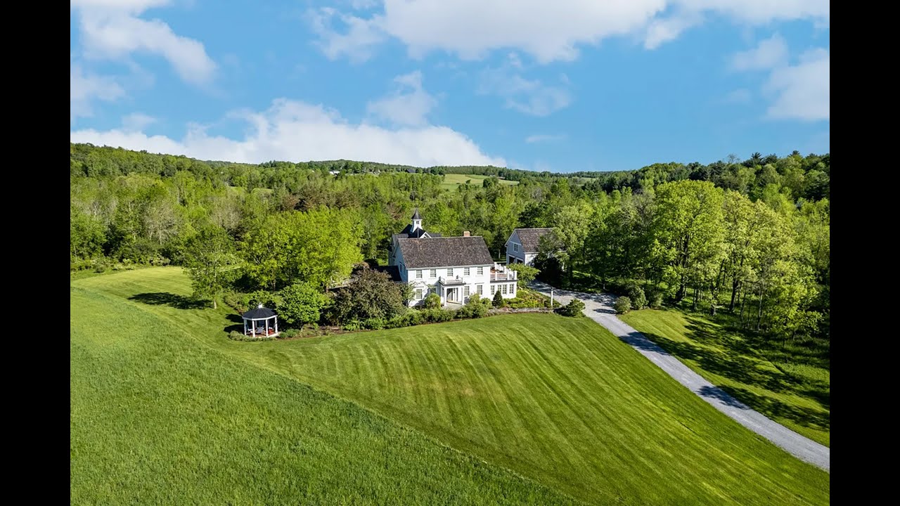 Serene Estate in Charlotte, Vermont | Sotheby's International Realty