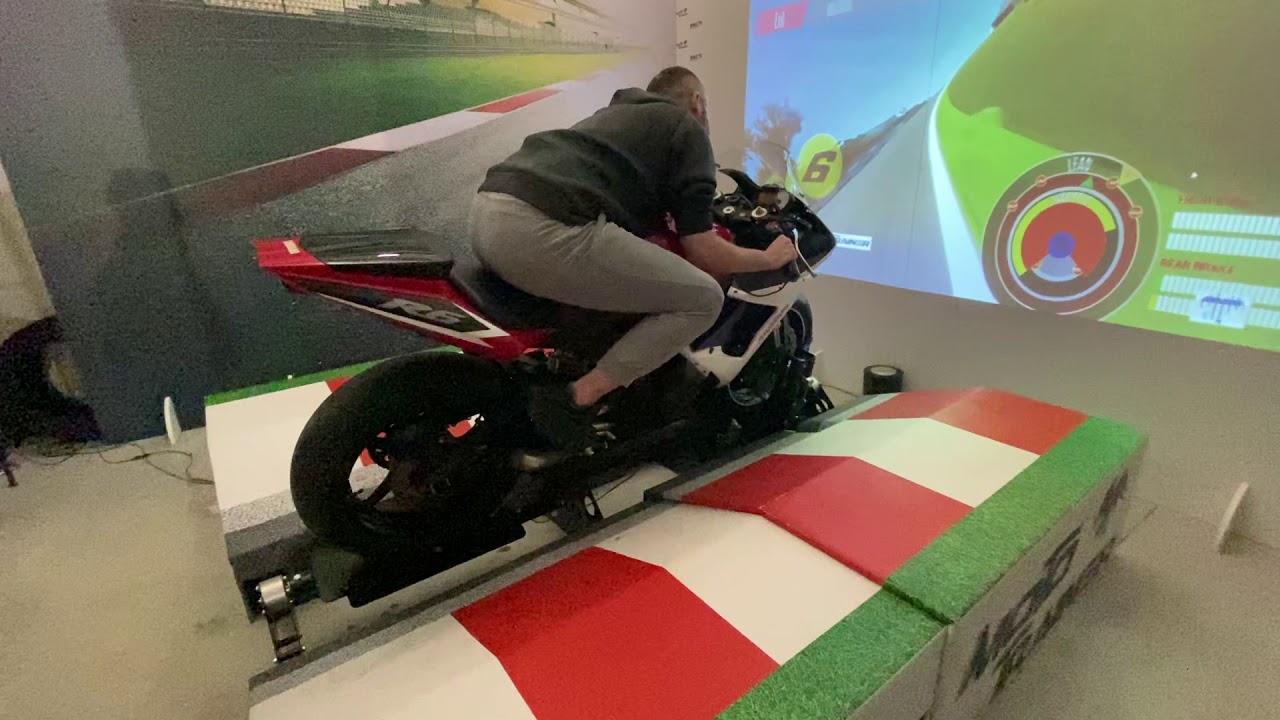 How do you train with Moto Trainer? Find out! Motorbike simulator, Simulateur moto, Simulador moto