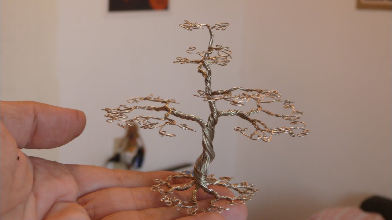 Aprenda como fazer um bonsai de arame... Learn how to make a wire bonsai. #27