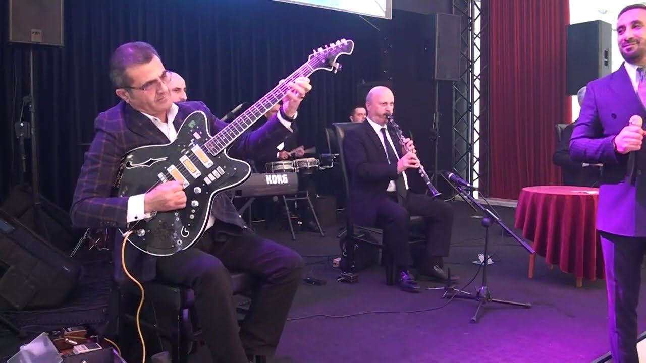 Elman Qitaranın möhtəşəm çalğıları: Elmanın oğlunun toyu