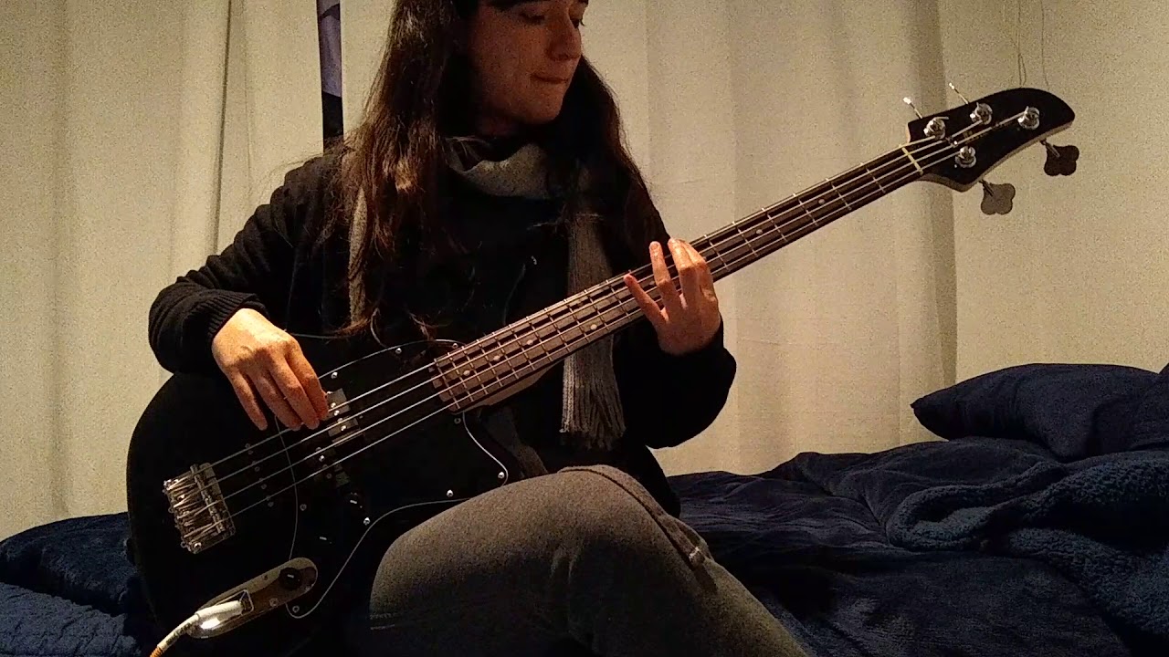 L7- Pretend that we're dead (bass cover)