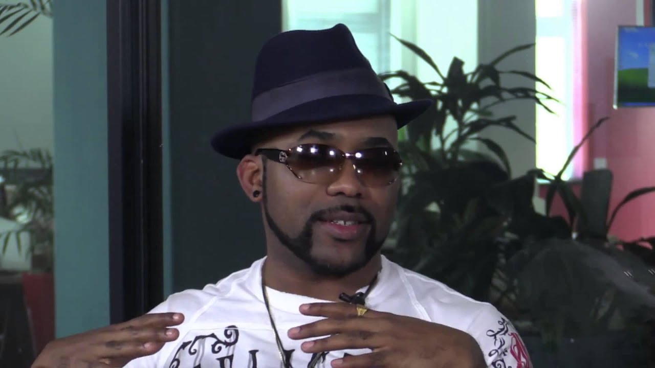 Forget a sweet tooth, Banky W has a meat tooth!