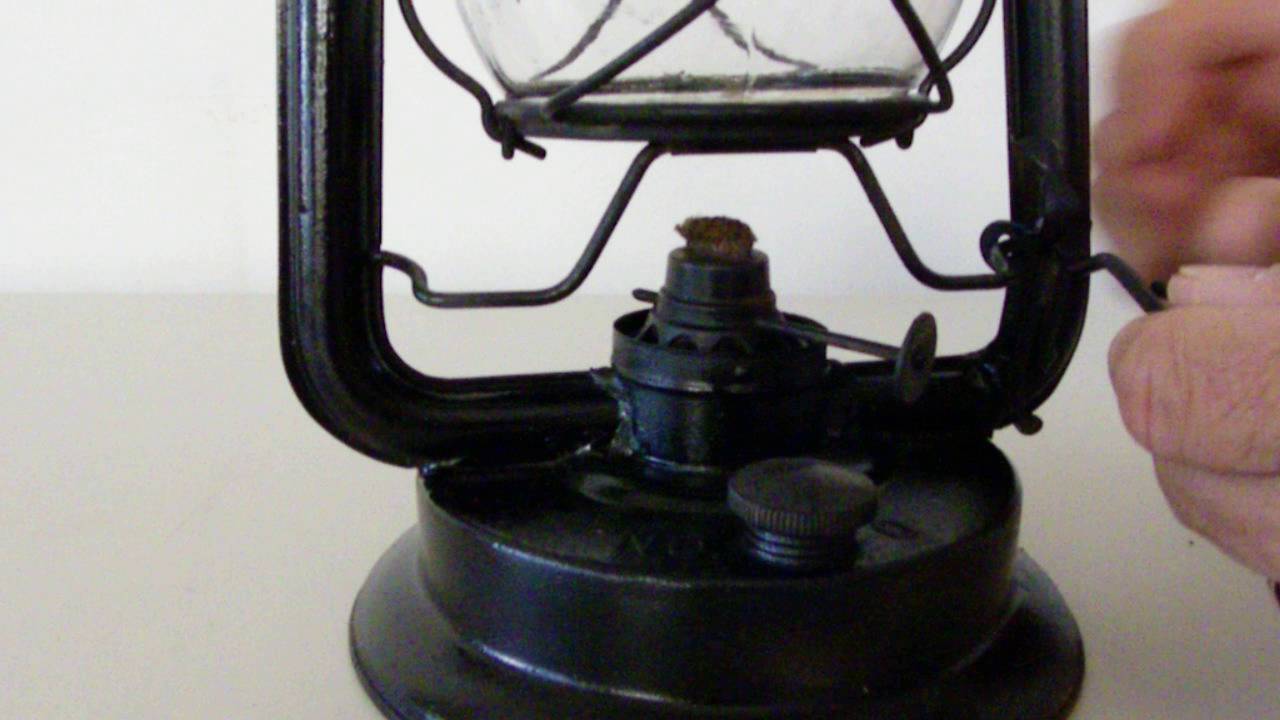 vintage oil lantern glass globe removal