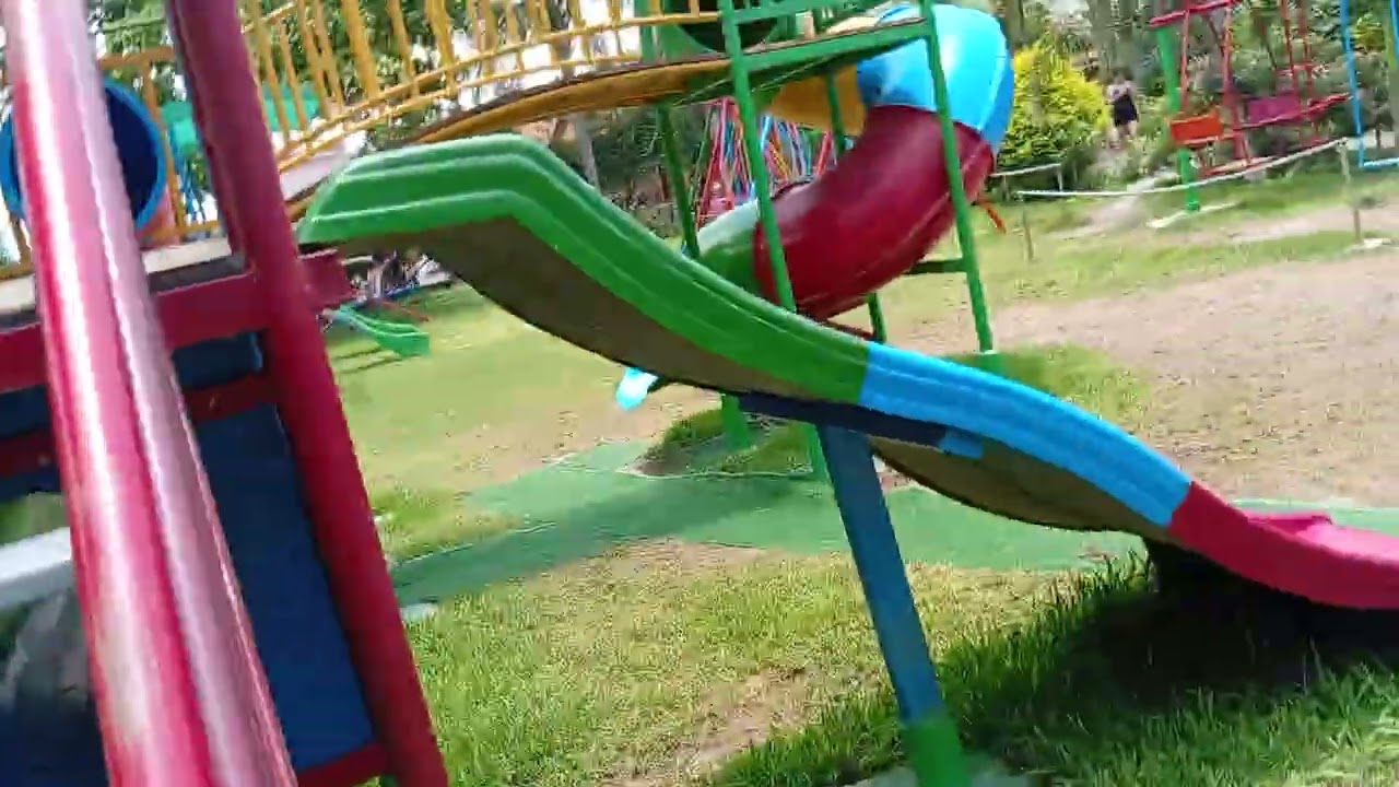 Aitana disfrutando el paseo  por trujillo