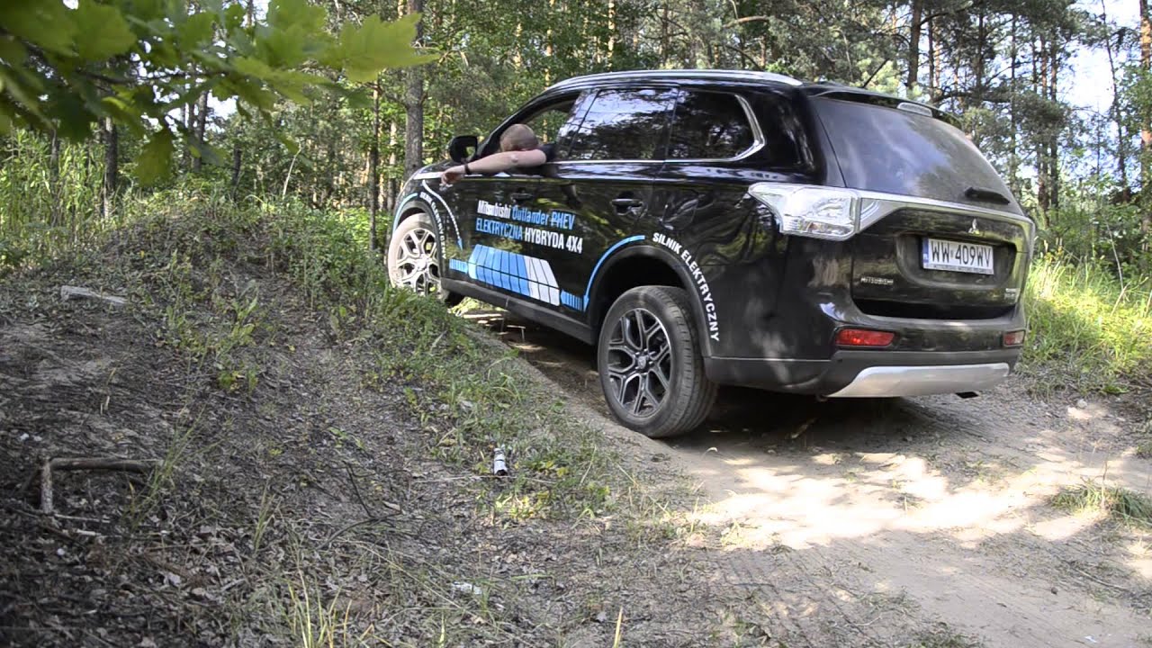 Mitsubishi Outlander PHEV - test napędu S-AWC