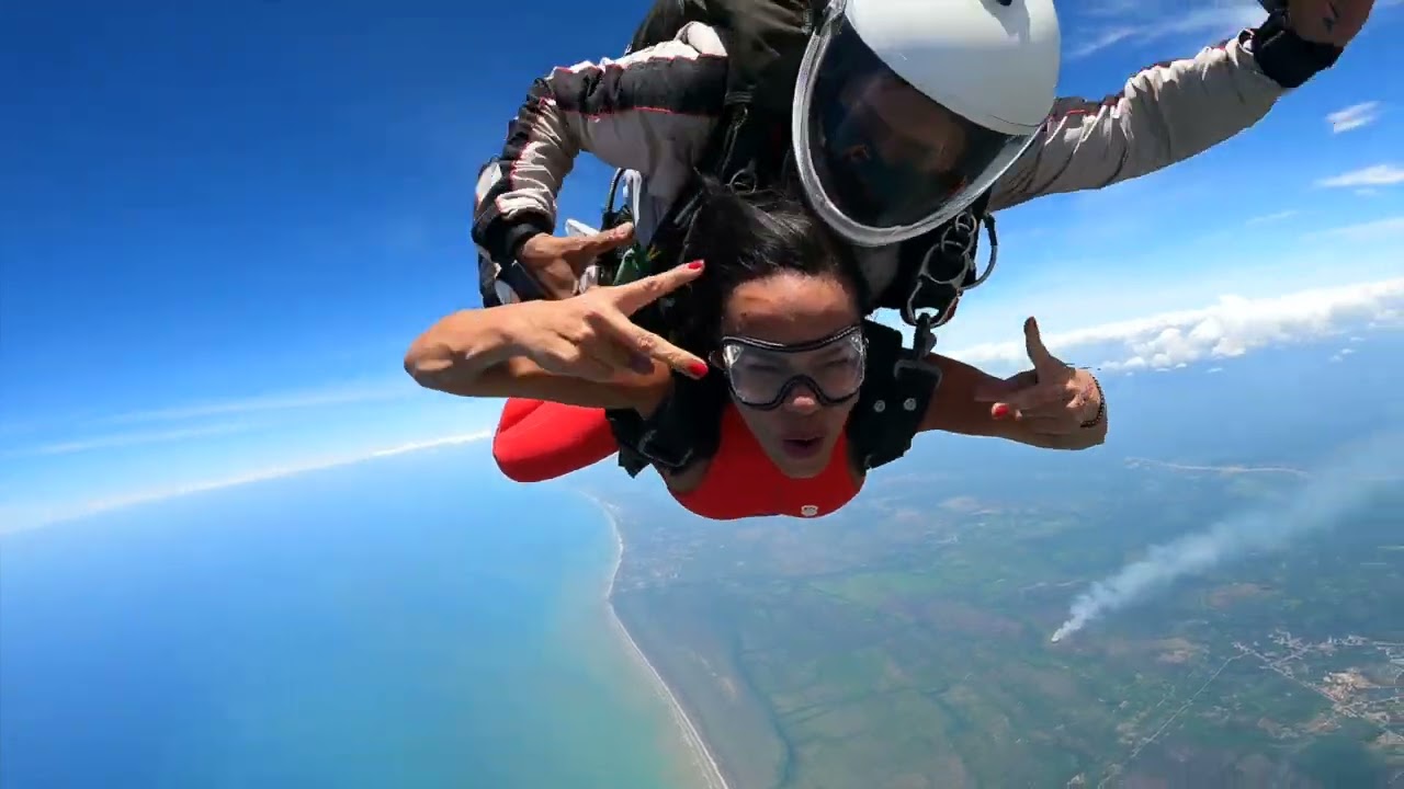 TANDEM NOHELI | SKYDIVE CARIBBEAN