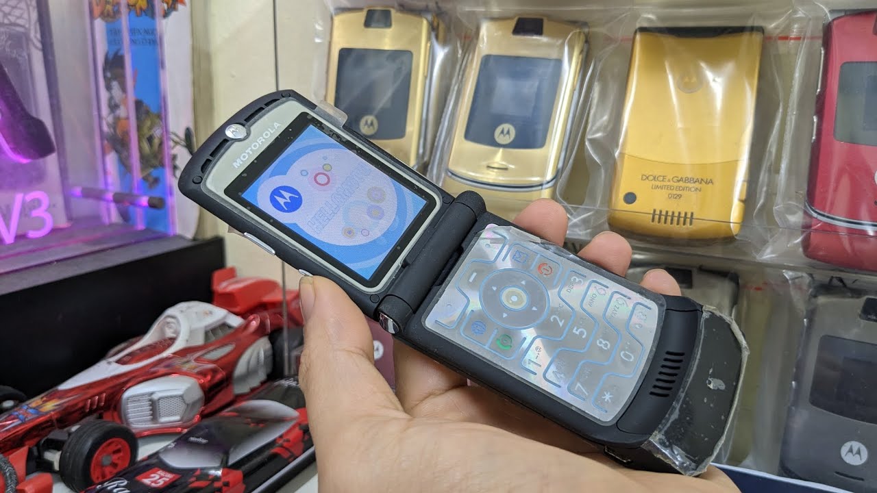 Hoài Niệm Motorola RAZR V3 Black phát hành 2004 đã qua 21 năm #black #motorolav3 