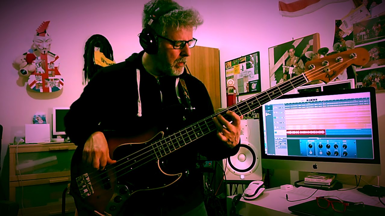 Kiss of life by SADE  my personal bass cover with my 1966 Fender Jazz Bass