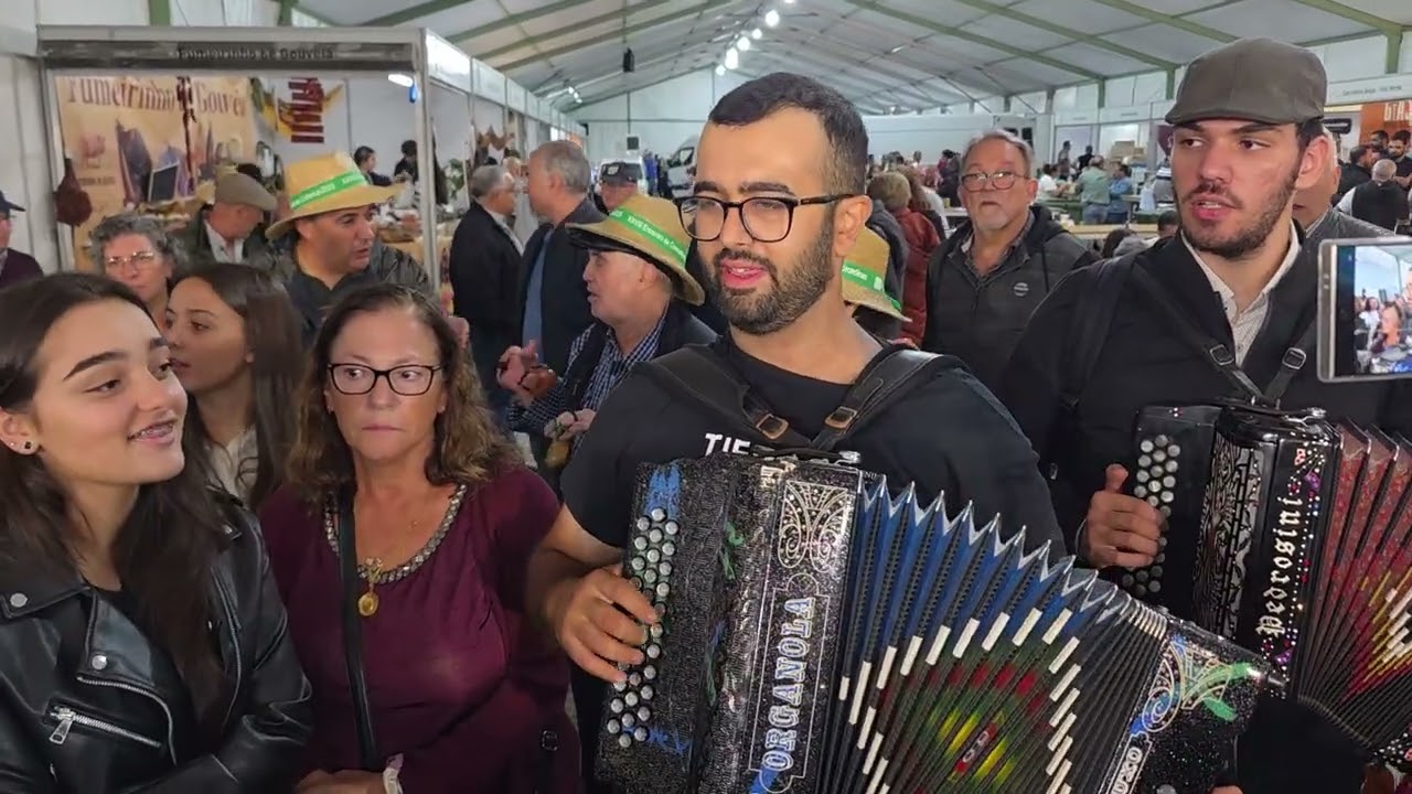 Grande animação  na festa das colheitas 2025