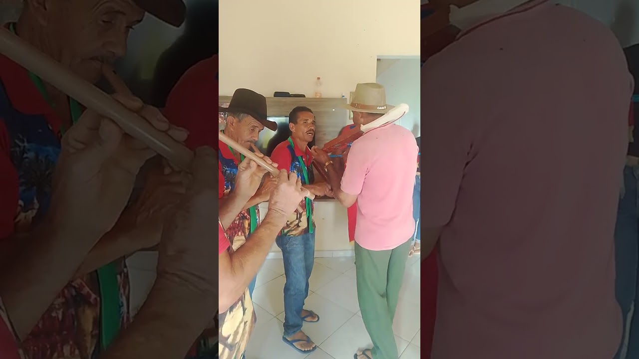 Reis da Taperinha, antigos passeiros de Reis cantando 