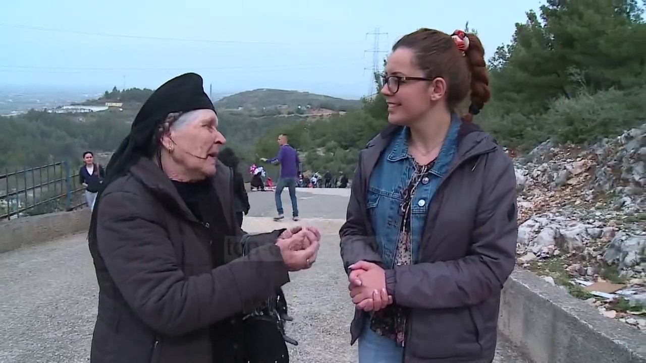 Në këmbë, drejt kishës së mrekullive në Laç - Top Channel Albania - News - Lajme