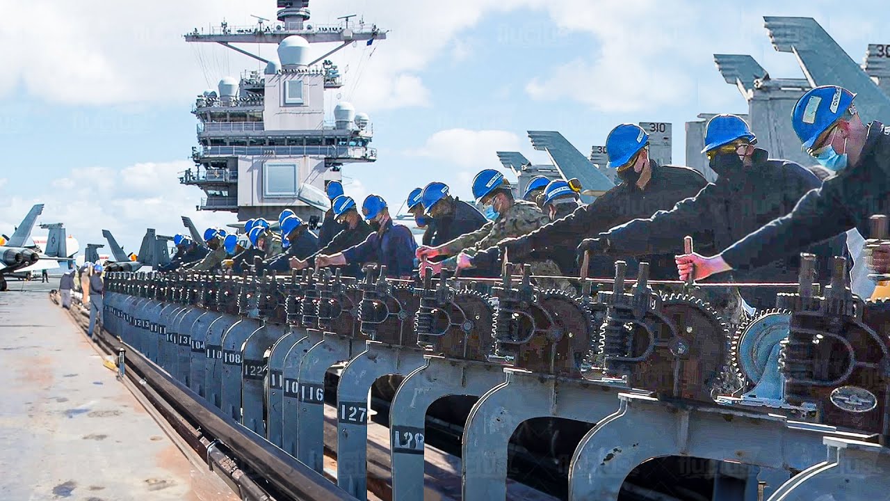 The Crazy Life and Jobs Inside US $13 Billion Aircraft Carrier in Middle of the Ocean