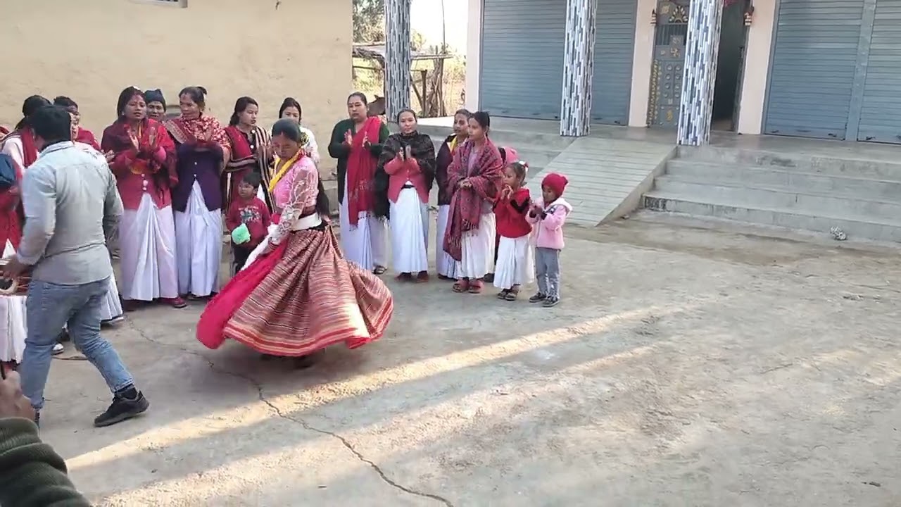 Tharu maghi nach Tharu Nach maghii Tharu nacha Dangisharan 7 dang