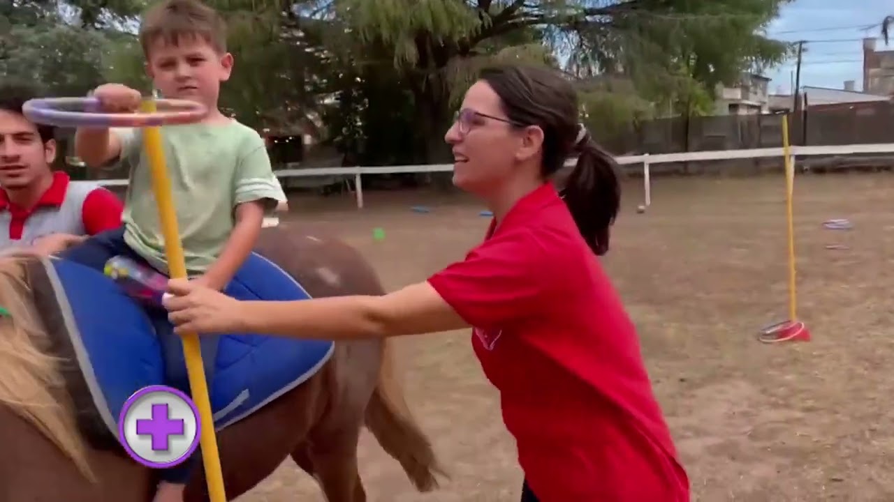 LA TERAPIA ASISTIDA CON CABALLOS ESTIMULA LAS ÁREAS EMOCIONAL, COGNITIVA Y SOCIAL DE LOS PACIENTES
