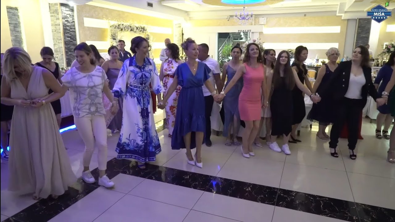 Veselo kolo,veseli svatovi-INTERMEZZO Orkestar-Svadba Irene i Renea
