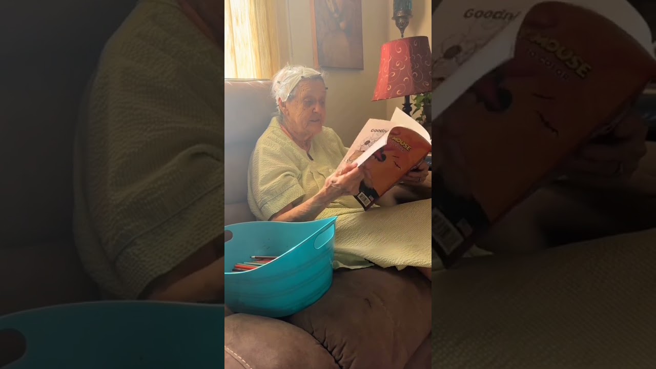 Like ckon 😂🤣 ️ #granny #early #sleep #sundown #virial #trading #funny #funnyvideo #funnyshorts #fyp