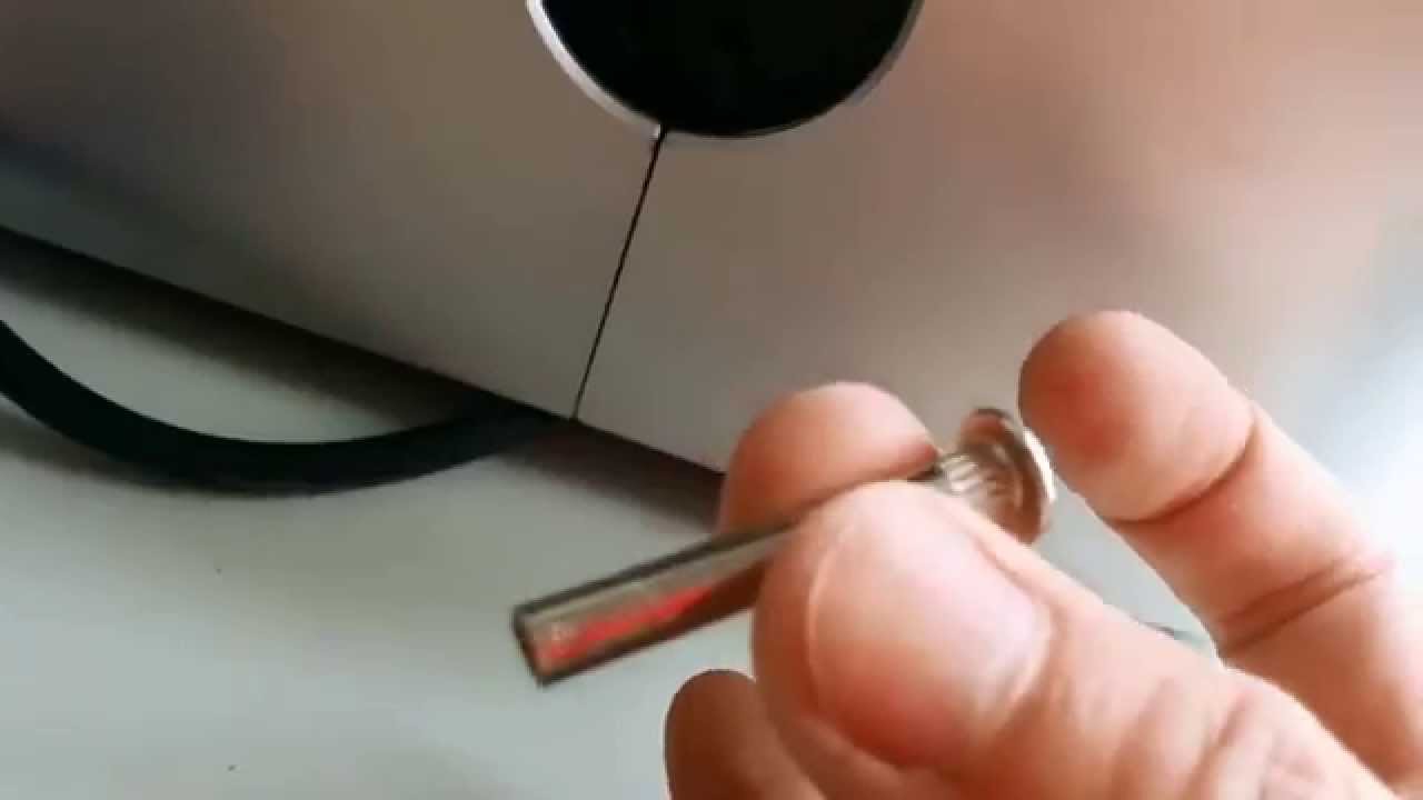 Jura ena micro 9 . How to remove side panel